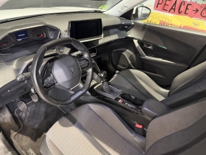 PEUGEOT 